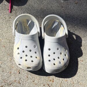 CROCS Kids White Clog Sandals with Yellow Accent